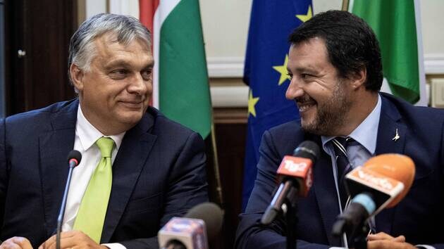 Le vice-premier ministre italien Matteo Salvini se rapproche des Patriotes pour l'Europe et annonce un basculement au Parlement