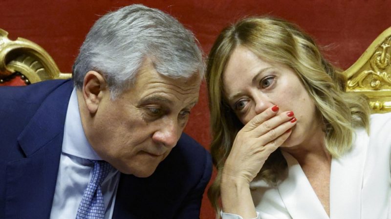 Giorgia Meloni à la croisée des chemins après la défaite de l'extrême droite française