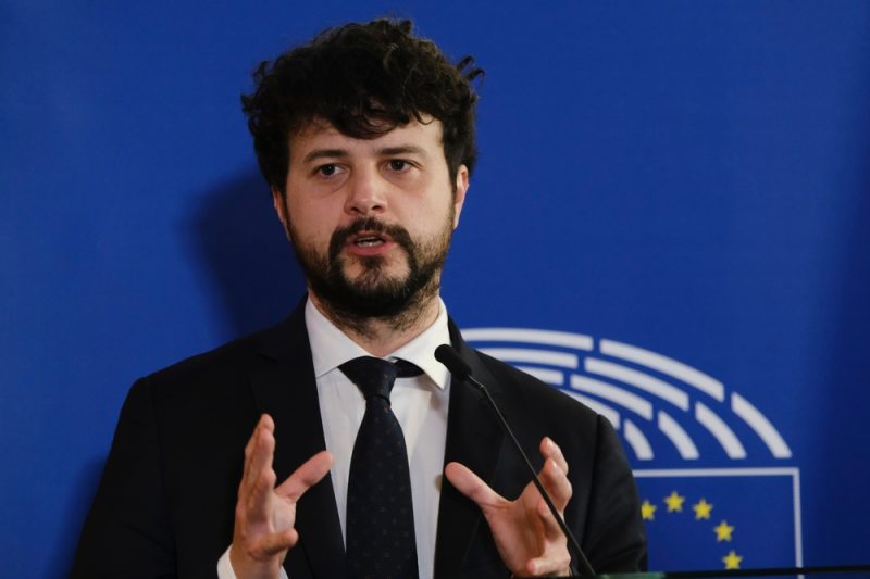 AI Act : le Parlement envisage un organe de surveillance pour sa mise en œuvre