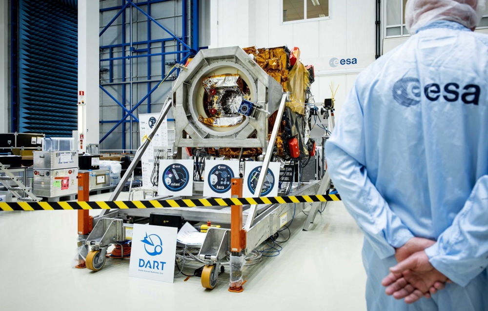 Europe&rsquo;s first planetary defense spacecraft Hera on display at ESA