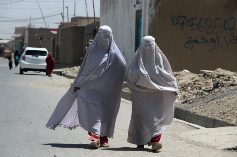 Femmes afghanes : vingt présidentes de Parlement réaffirment leur engagement pour le droit à l'éducation