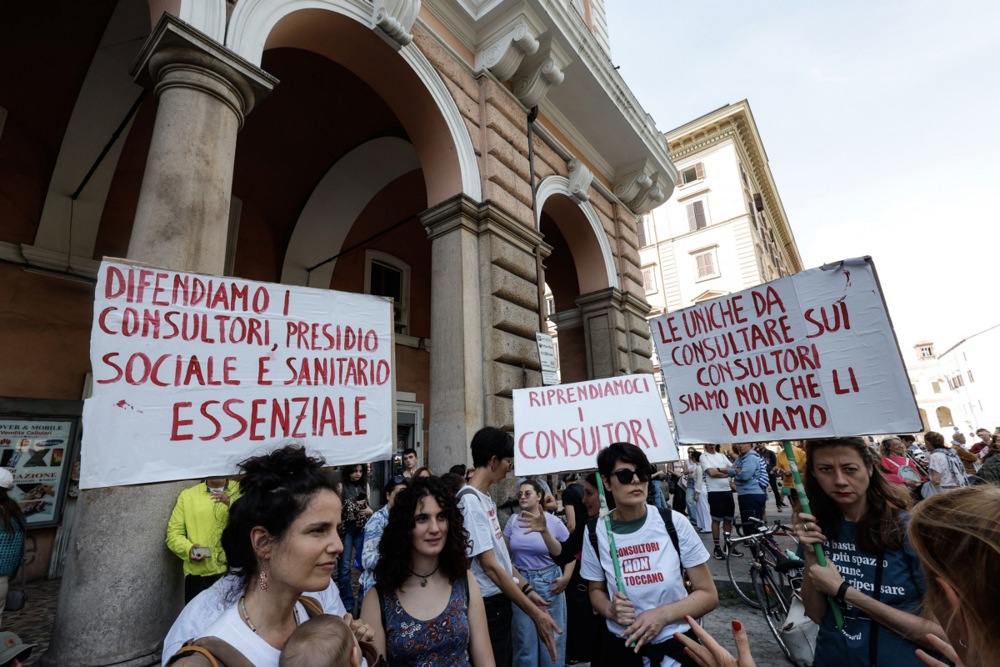 &lsquo;Non una di meno&rsquo; stage demonstration for abortion rights in Rome