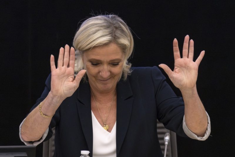 Marine Le Pen joue son avenir politique lors du procès de l’affaire des « assistants parlementaires »