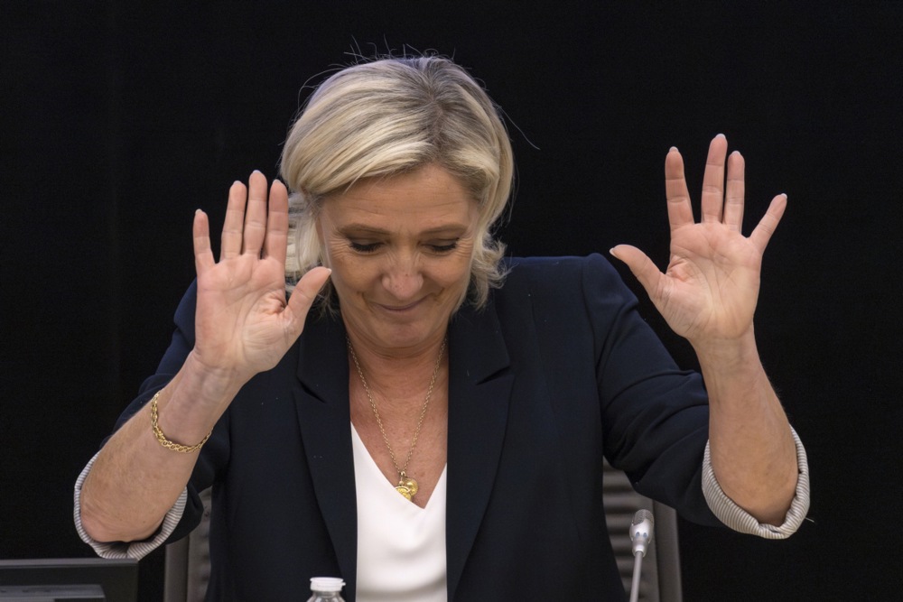 Marine Le Pen joue son avenir politique lors du procès de l’affaire des « assistants parlementaires »