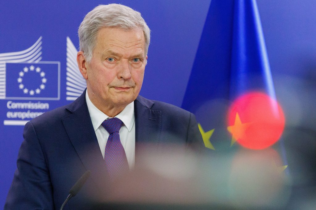 L’ancien président finlandais Sauli Niinistö veut lutter contre les attaques visant les infrastructures énergétiques