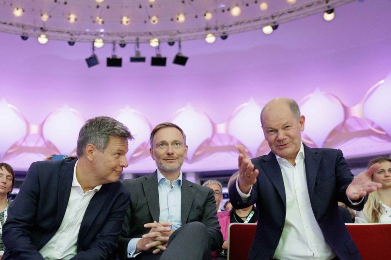 Allemagne : en proie à des querelles internes, la coalition gouvernementale apparait plus fragile que jamais