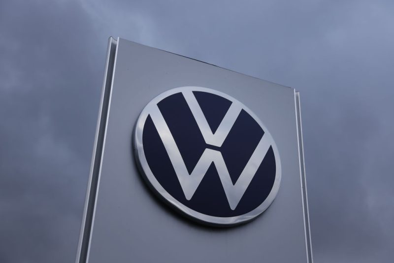 Allemagne : le comité d’entreprise de Volkswagen dénonce une « saignée » en préparation