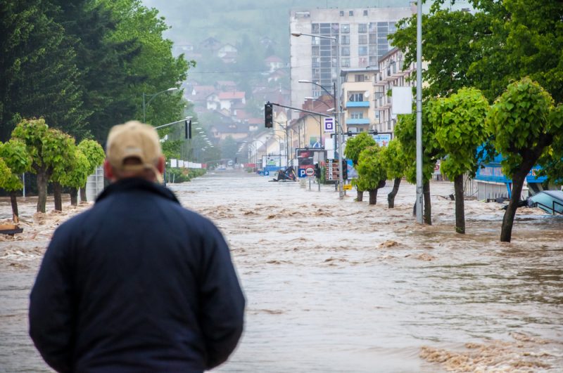 Inondations : l’UE accordera une aide immédiate de 20 millions d’euros à la Bosnie