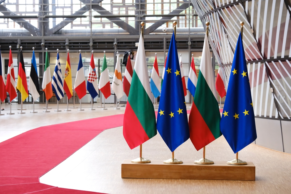 European,Flag,And,Flag,Of,Bulgaria,In,European,Council,Offices