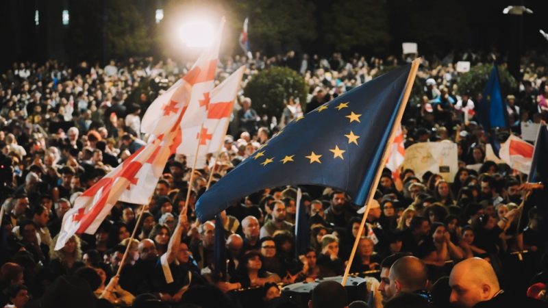 Géorgie : des législatives vues comme un choix entre la Russie et l’Europe