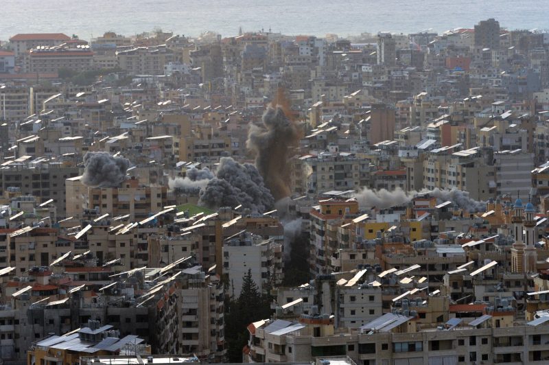 Des combats opposent le Hezbollah et Israël dans le sud du Liban, la banlieue de Beyrouth bombardée