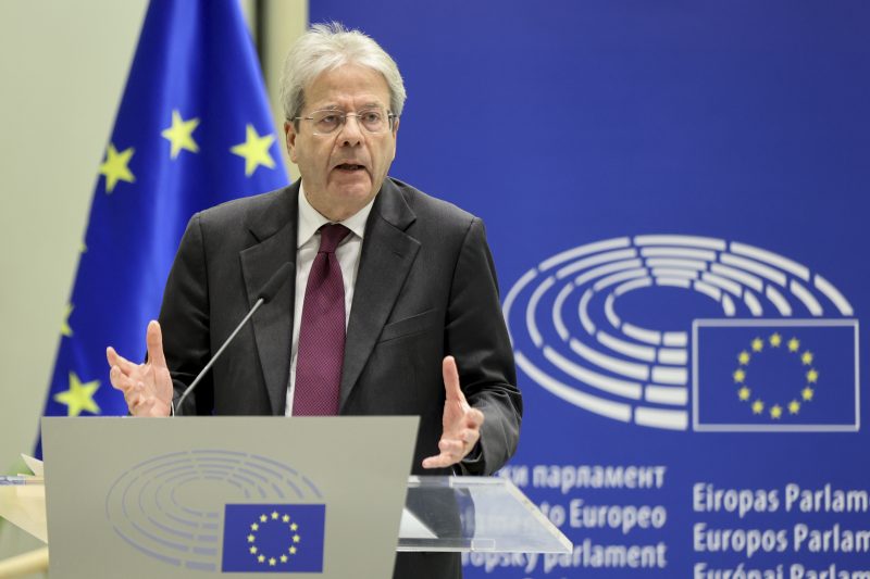 Le commissaire à l’Économie sortant critique les règles budgétaires de l’UE