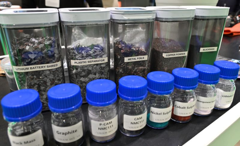 Climat : pas de risque de pénurie de métaux et terres rares, à condition d’investir dans le recyclage