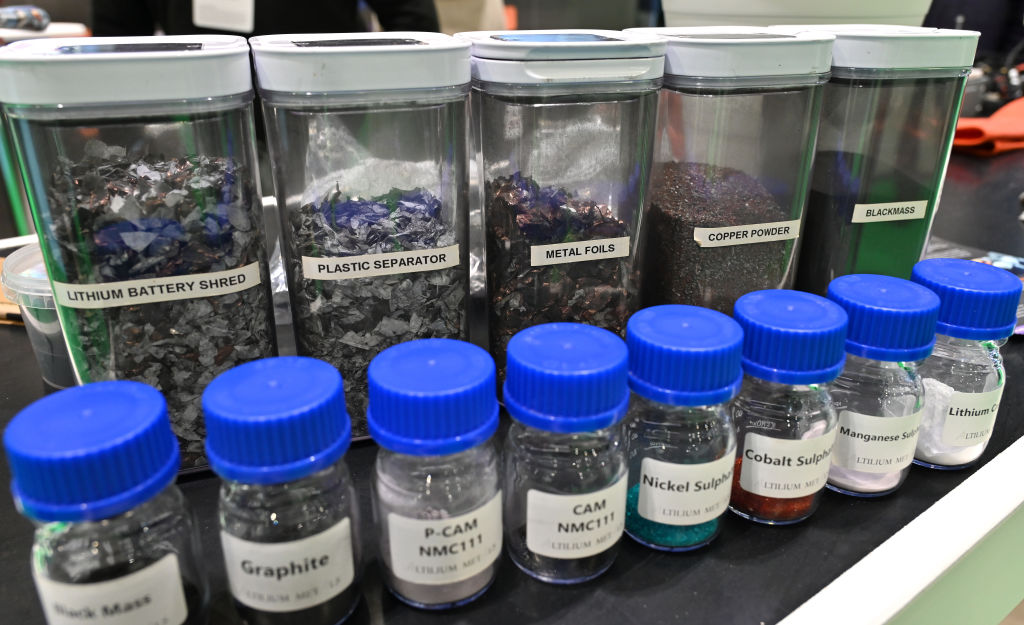 Climat : pas de risque de pénurie de métaux et terres rares, à condition d’investir dans le recyclage