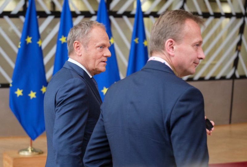Budget de l’UE : le commissaire désigné Piotr Serafin sera sur la corde raide lors de son audition au Parlement