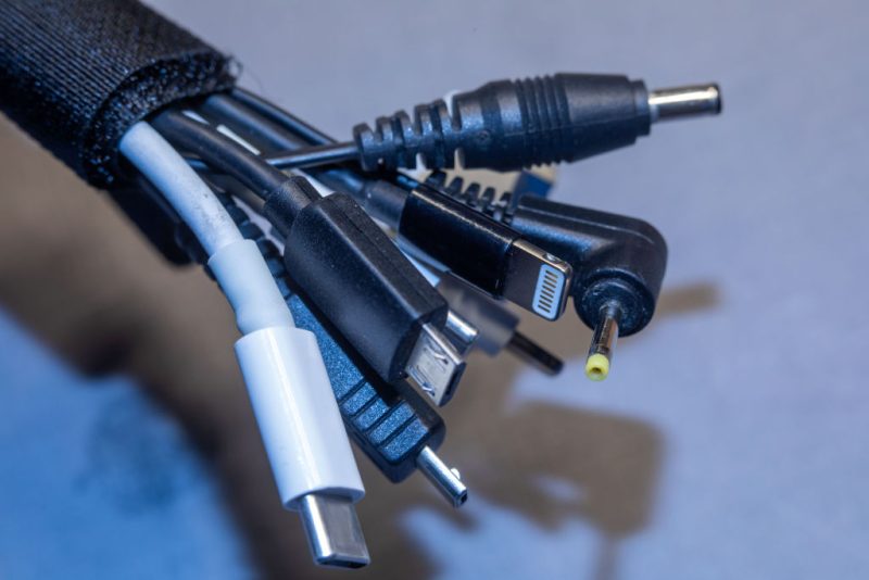 Le chargeur universel s’impose en France