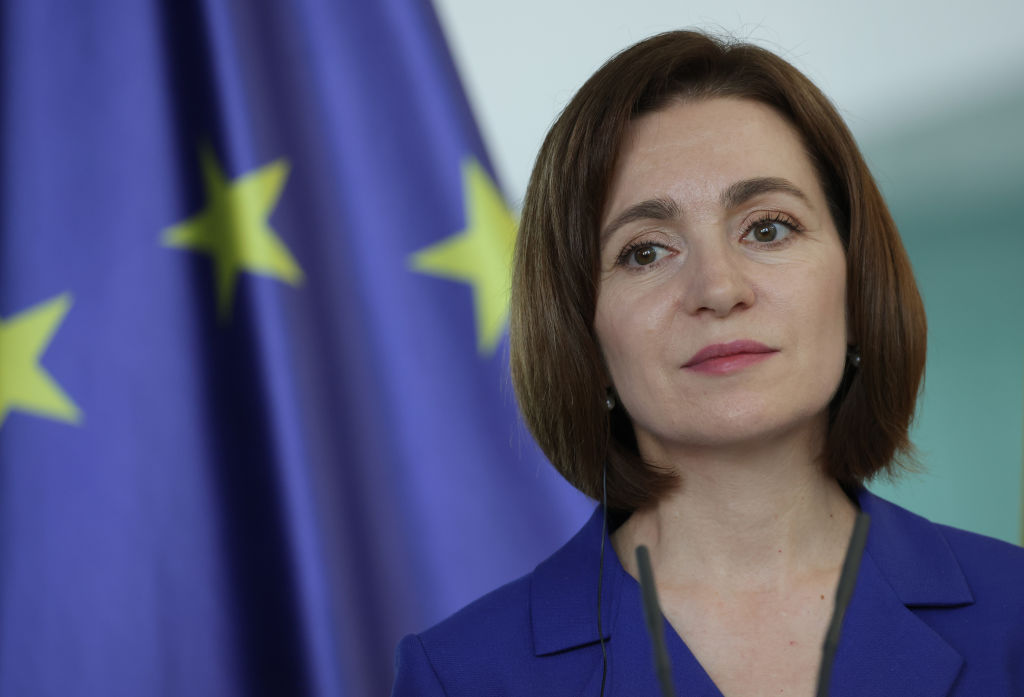Scholz Receives Moldovan President Maia Sandu