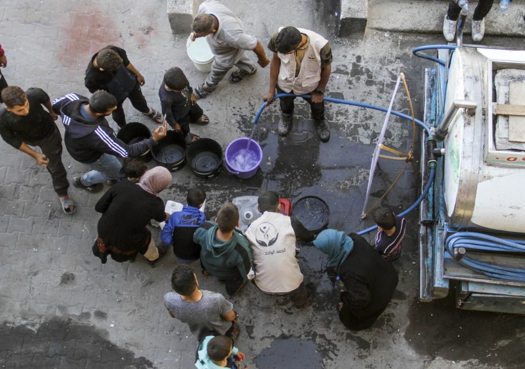 Gaza : Israël entrave « délibérément » l’accès à l’eau potable des Palestiniens, selon Human Rights Watch