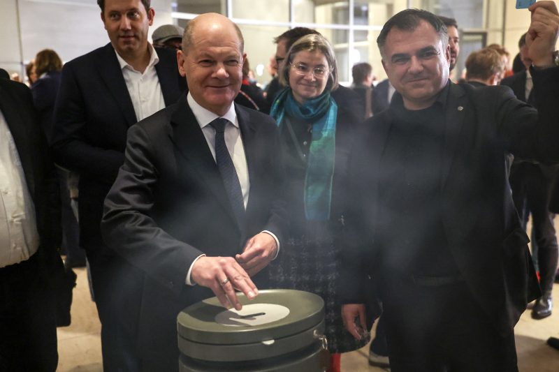 Le chancelier allemand Olaf Scholz perd le vote de confiance au Bundestag