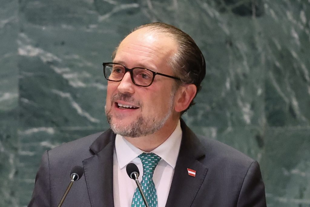 Autriche : le ministre des Affaires étrangères nommé chancelier par interim