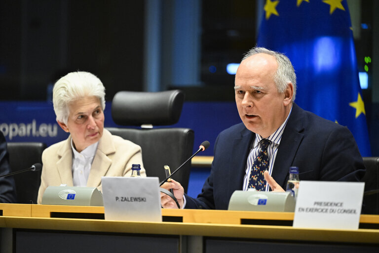 La Pologne espère un consensus avec la France sur le programme de l'UE pour l'industrie de la défense