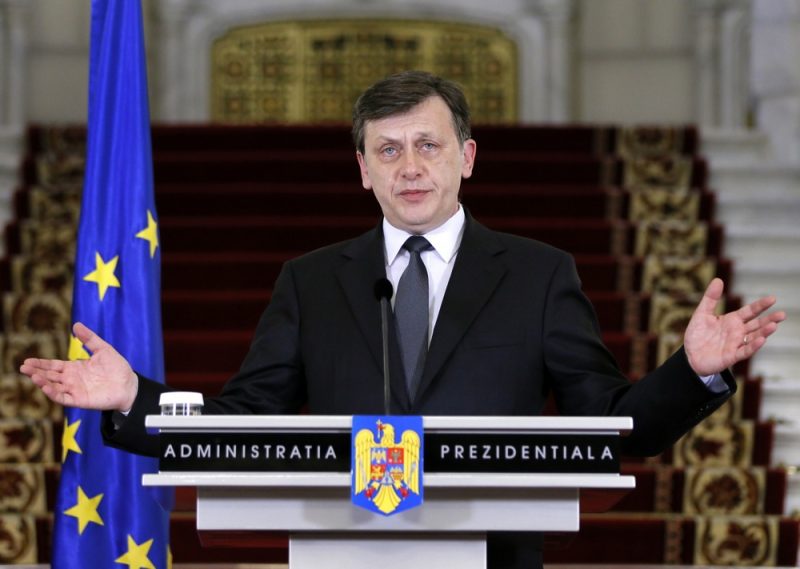 Présidentielle en Roumanie : la coalition au pouvoir confirme la candidature de Crin Antonescu
