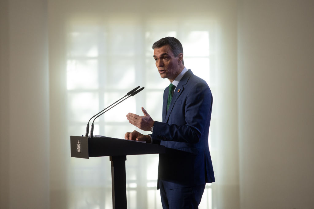 Sanchez Appears At La Moncloa To Take Stock Of The Political Year
