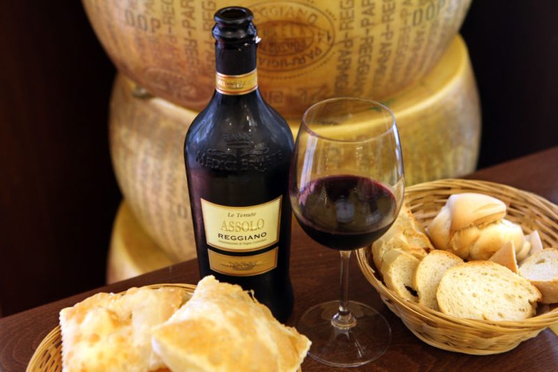 Ruée vers le vin et le fromage européens : les Américains se préparent au retour de Donald Trump