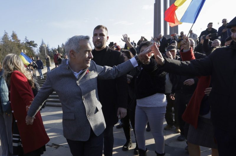 Roumanie : le candidat pro-russe à la présidence Călin Georgescu arrêté par la police