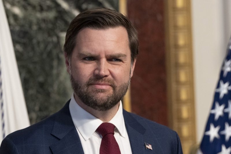 JD Vance veut démanteler les réglementations européennes en matière d’IA