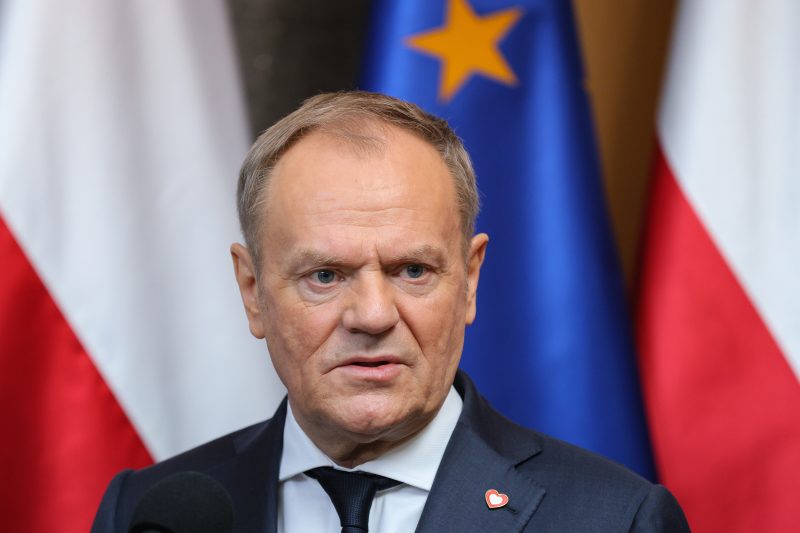 Donald Tusk et la Commission européenne rejettent les accusations d’« arnaque » de Donald Trump