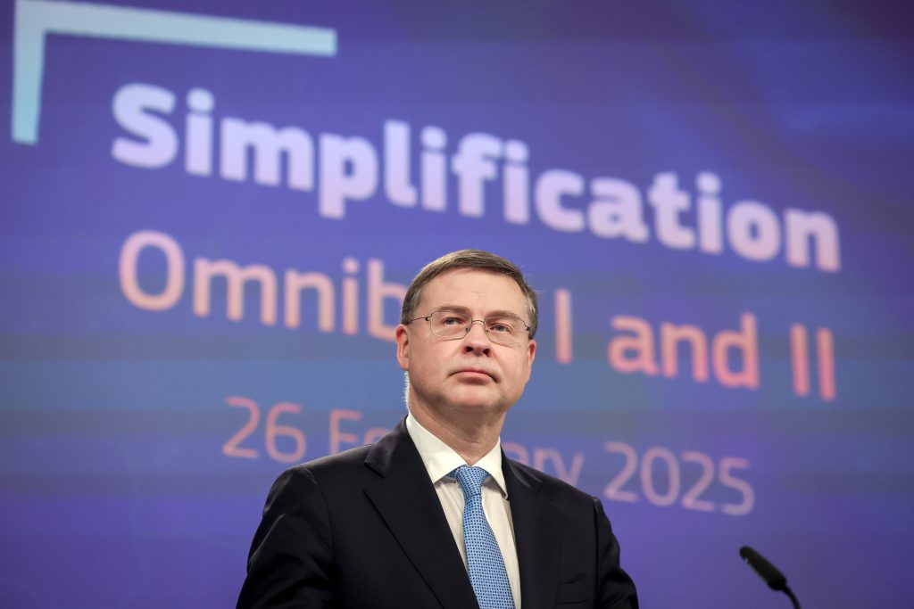 EU Commission holds weekly college meeting