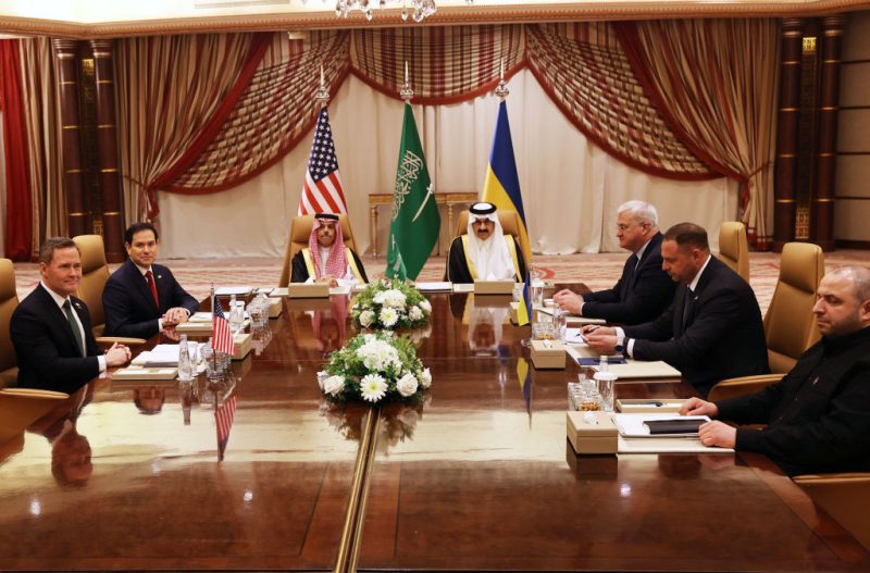 L'Ukraine accepte la proposition américaine d'un cessez-le-feu de trente jours