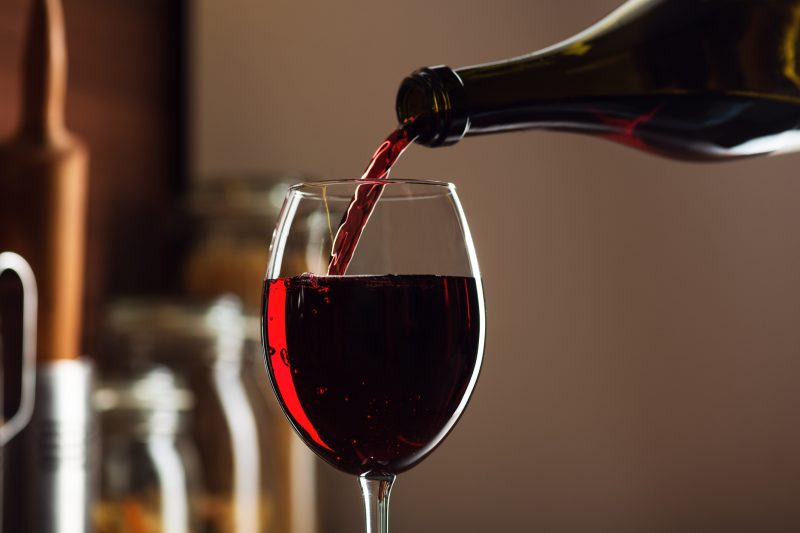 PFAS : des ONG alertent sur l'augmentation de la présence du TFA dans les vins européens
