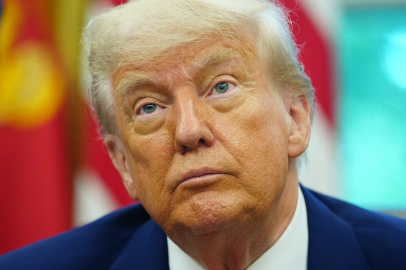 Tensions commerciales : Donald Trump espère rencontrer la « fantastique » Ursula von der Leyen