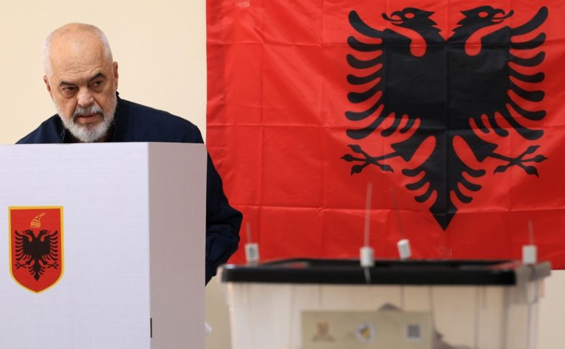 Législatives en Albanie : large victoire pour le camp du Premier ministre Edi Rama