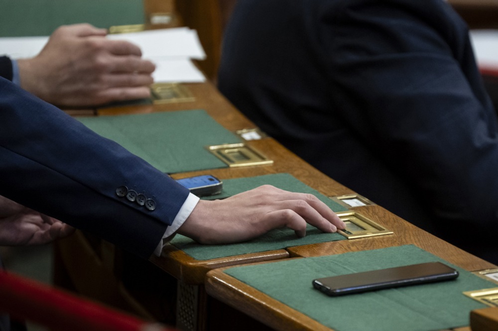 MPs protest in Hungarian parliament over proposed constitutional amendment