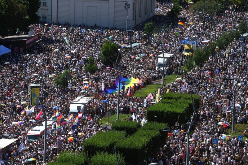À Budapest, Viktor Orbán défié par une marche des fiertés à l’affluence record