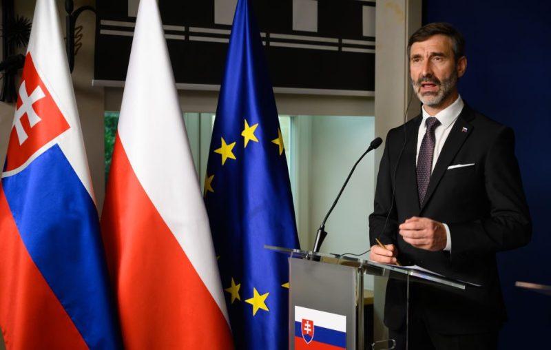 La Slovaquie prête à soutenir de nouvelles sanctions contre Moscou, en échange de garanties