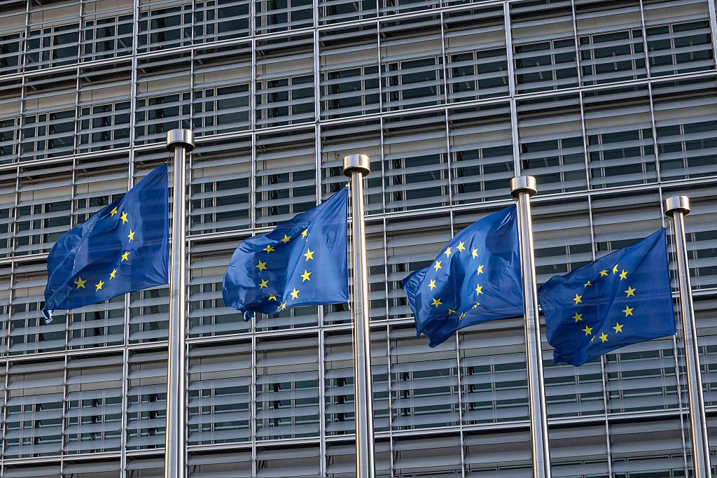 Cosmétiques : Bruxelles envisage d’assouplir les règles sur les substances chimiques dangereuses