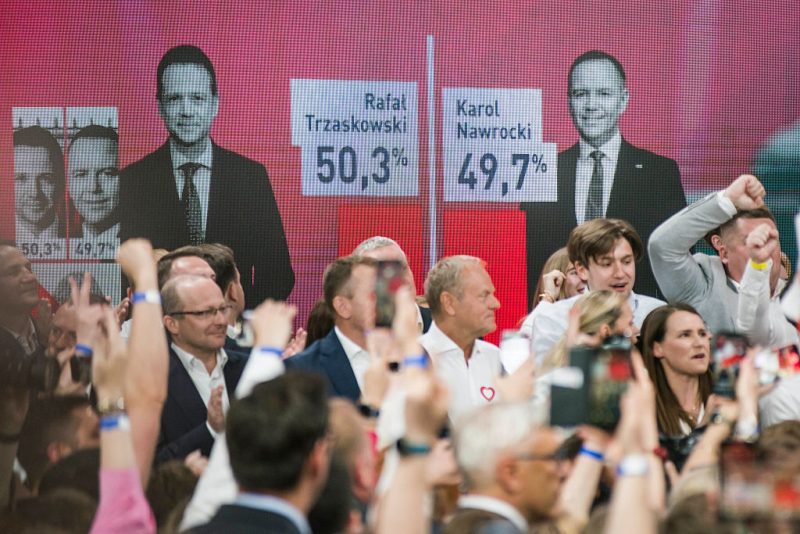 Pologne : la Cour suprême se prononcera sur la validité de la présidentielle mardi