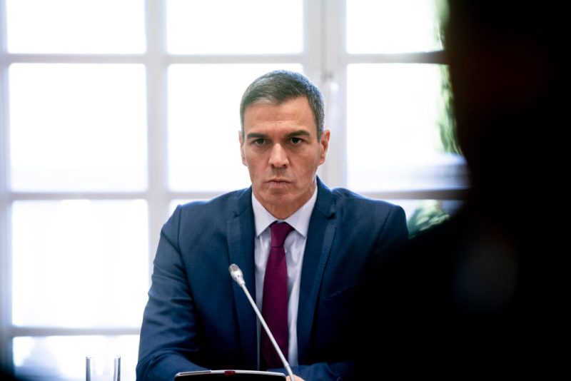 Malgré les scandales, Pedro Sánchez s’accroche et dévoile un arsenal anticorruption