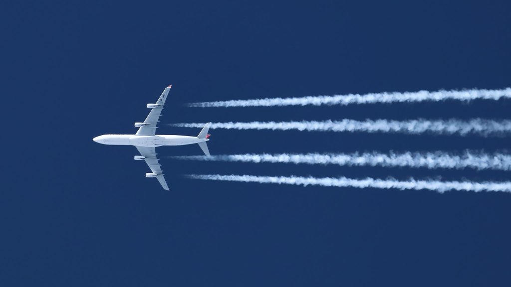 Aérien : le chef de l’IATA appelle l’UE à « réévaluer » ses objectifs de décarbonation