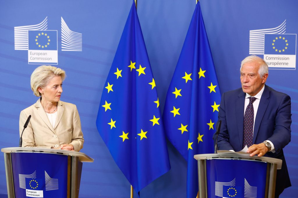 Gaza : l’ancien chef de la diplomatie européenne accuse von der Leyen et les dirigeants de l’UE de « complicité » avec Israël