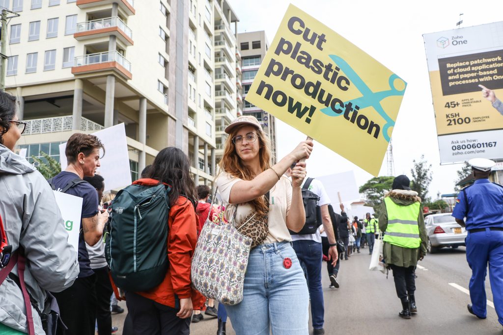 Traité mondial sur le plastique : à Genève, les négociations se soldent par un « échec cuisant »