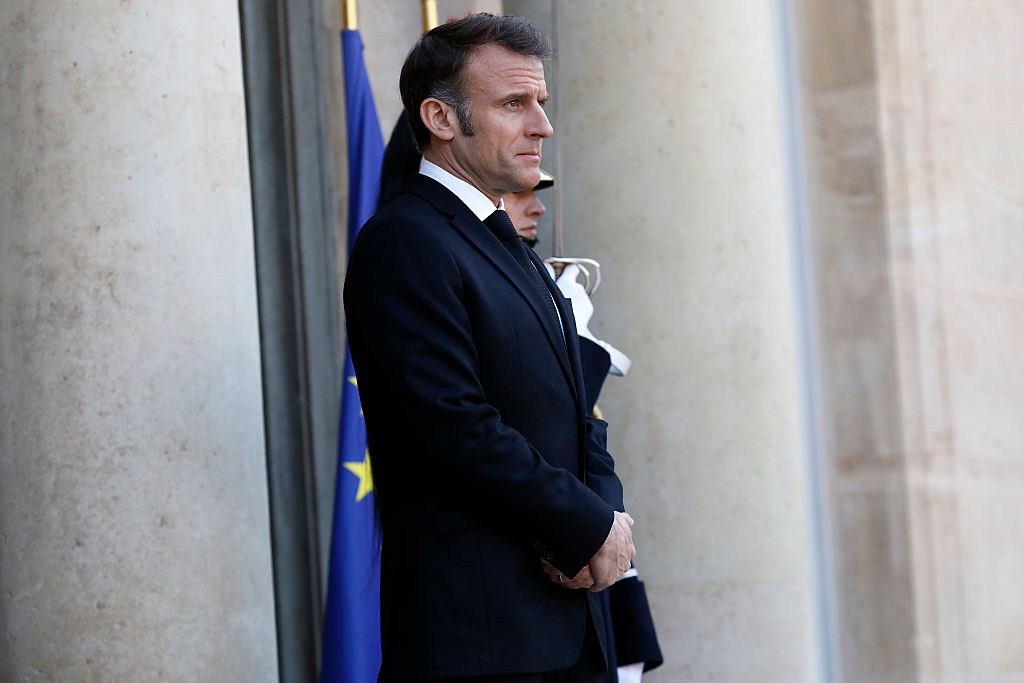 Zelensky Meets Macron In Paris