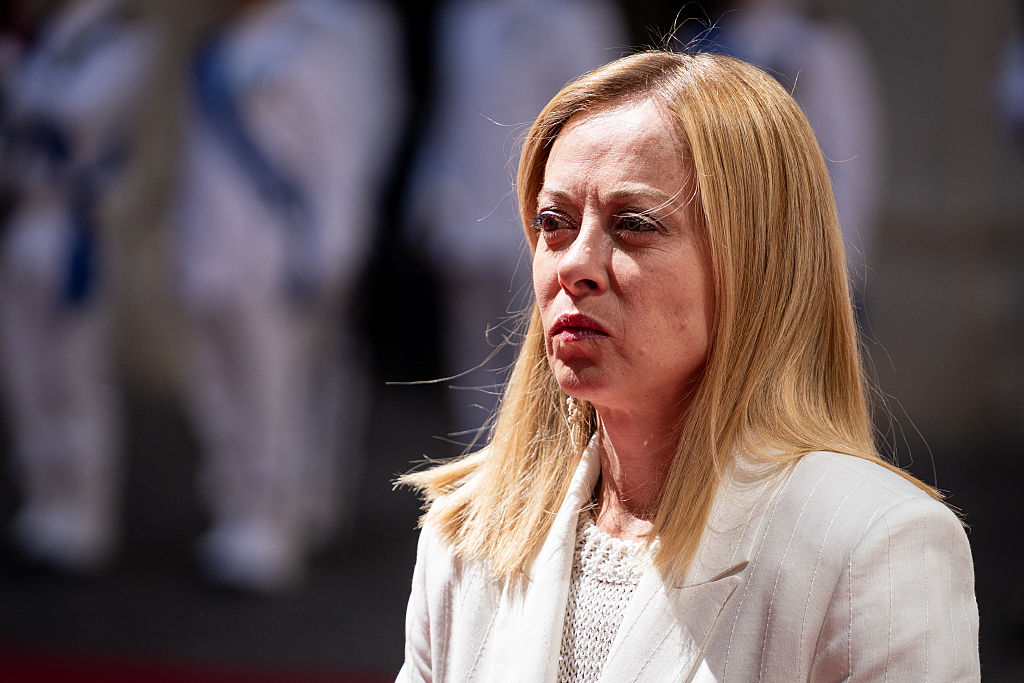 Giorgia Meloni victime d&rsquo;un scandale de photos de femmes publiées sans consentement