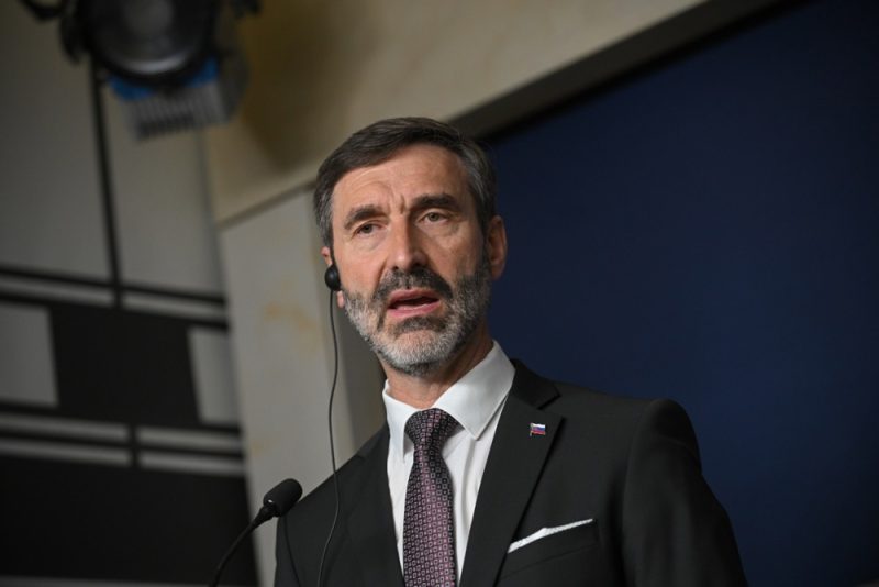 Drones russes en Pologne : les propos d'un ministre slovaque créent la polémique