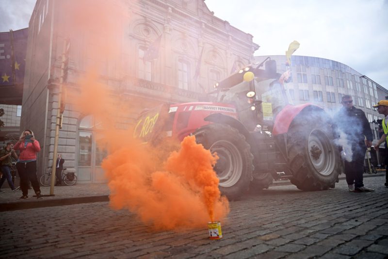 Après les dernières annonces de la Commission, la grogne monte chez les agriculteurs européens 