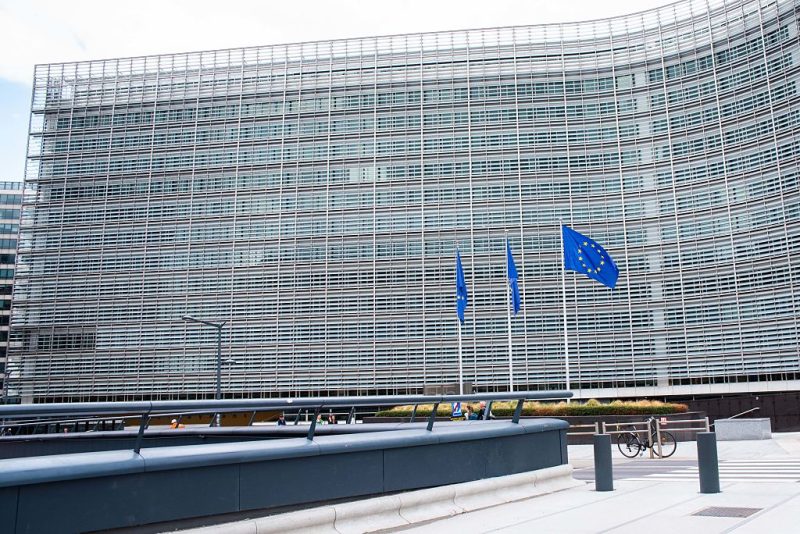 Budget de l’UE : les propositions de taxes sur les entreprises et le tabac contestées par les États membres